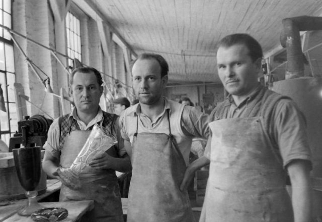 Salgótarjáni üveggyár- 1950 (Forrás: Fortepan/iMRe)
